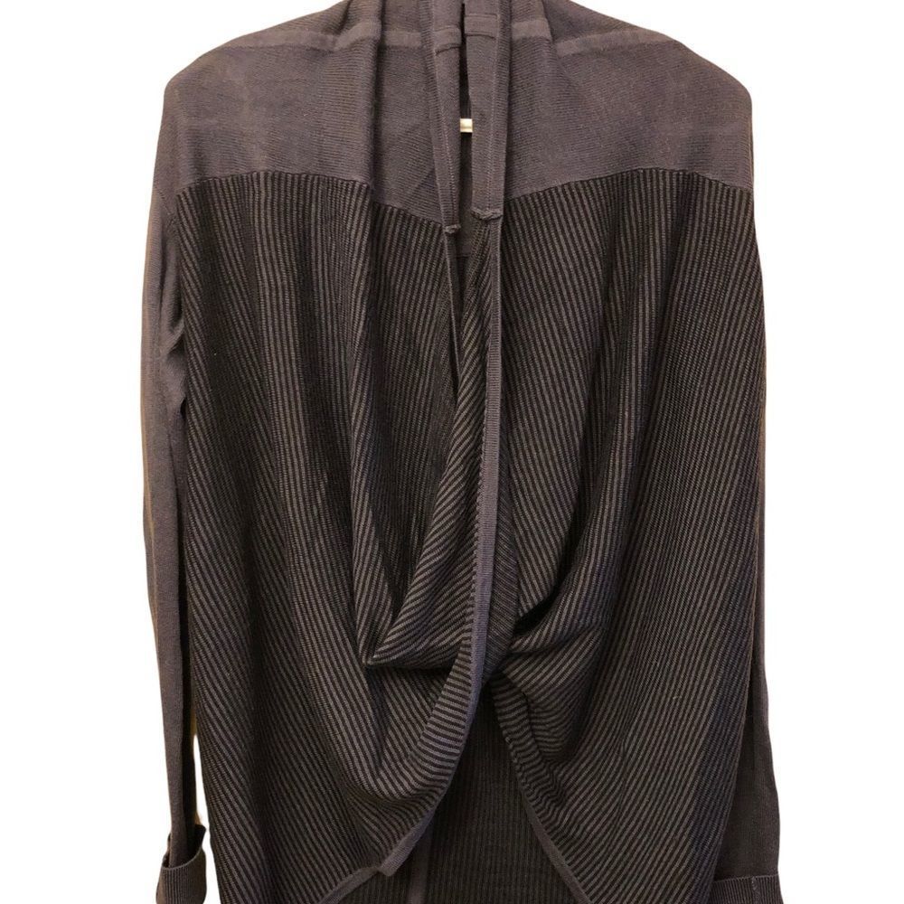 Elegant Gray Women's Sweater